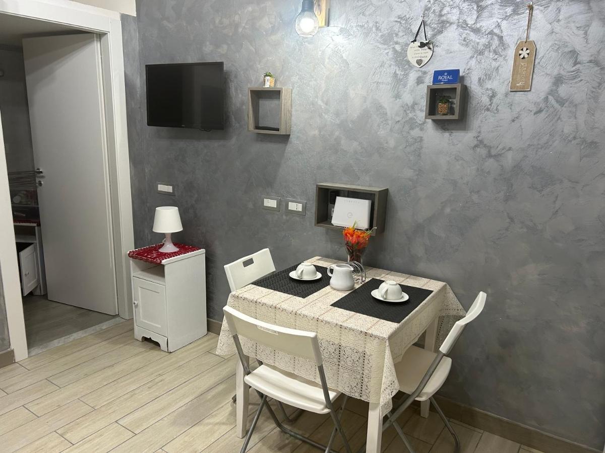 Vico21 Guest House Νάπολη Εξωτερικό φωτογραφία